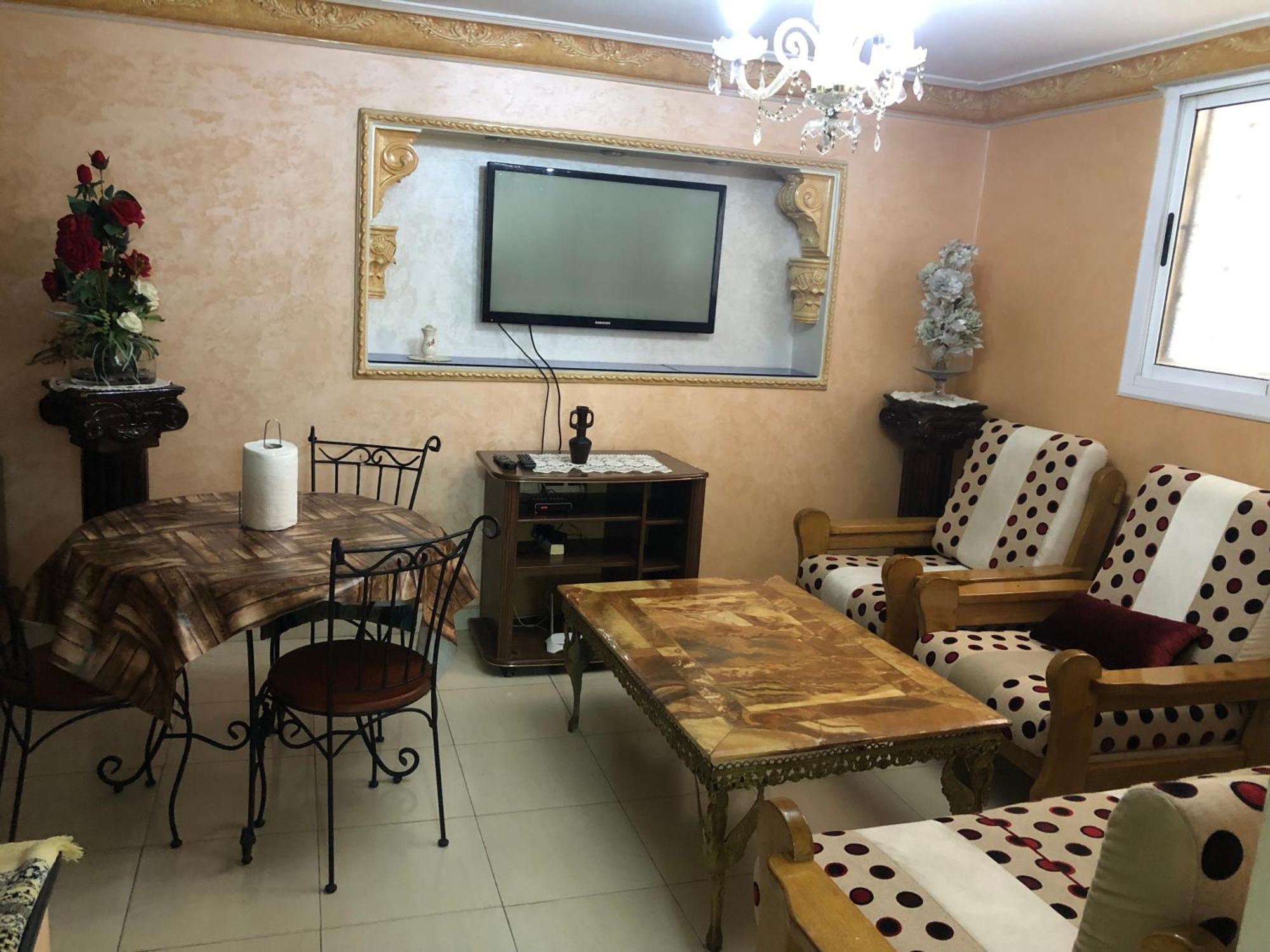 شقة توجد وسط مدينة طنجة و تتوفر على كامل التجهيزات الضرورية خاصةبالعائلات Exteriör bild